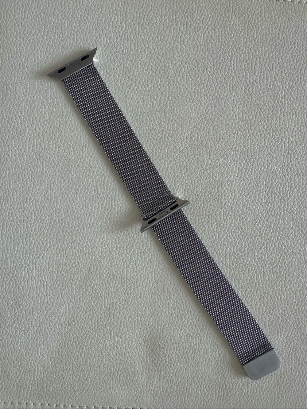 Magnetic Apple Watch Band - Silver Gray
